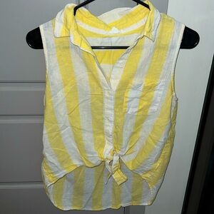 ❌❌ SOLD ❌❌  Beachlunchlounge striped tie / knot front sleeveless shirt